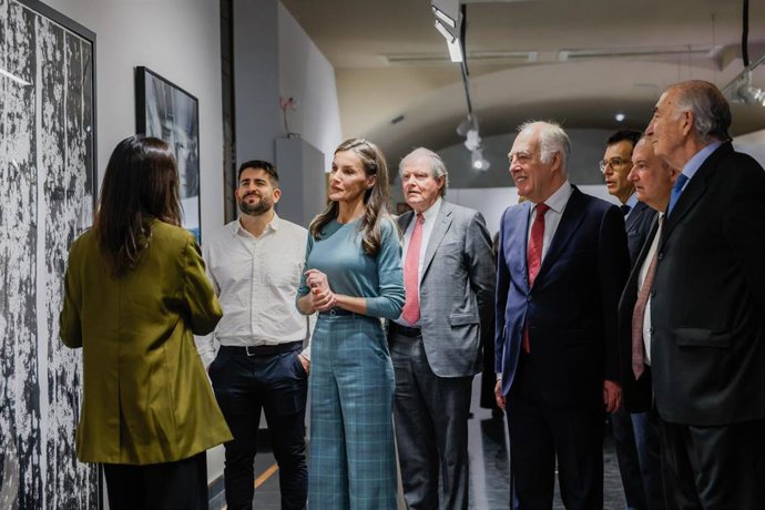 La Reina ha visitado el Palacio de Villahermosa en Huesca, sede de la Fundación Ibercaja en Huesca.