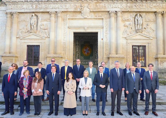 Junta de gobierno de la FEMP en el Alcázar de Jerez.