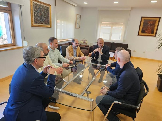 Reunión Ayuntamiento de Torrelavega y comité de empresa de Solvay