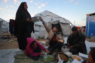 Familia palestina en Gaza. Imagen de archivo