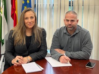Reunión sobre actuaciones vinculadas al empleo y la lucha contra el despoblamiento en Castro de Filabres (Almería).