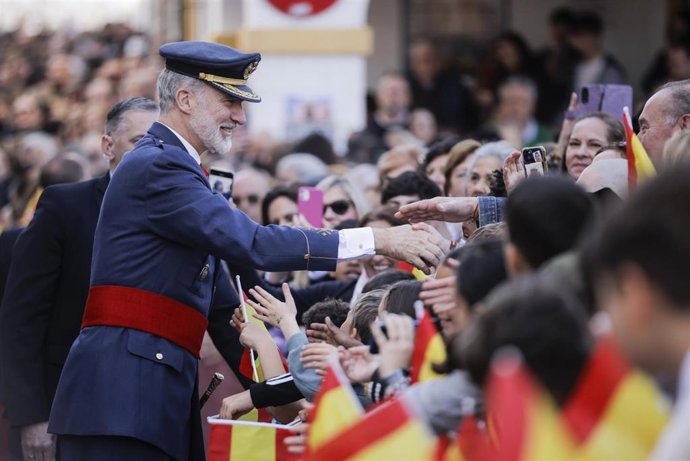 El rey Felipe VI preside los actos conmemorativos del centenario del vuelo 'Plus Ultra'.