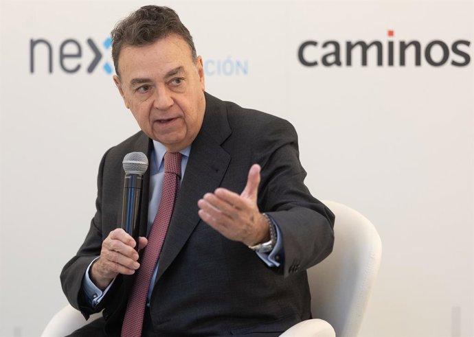 Archivo - El president d'Enagás, Antonio Llardén