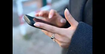 Diseñan una forma de confirmar que un teléfono es confiable y no ha sido alterado