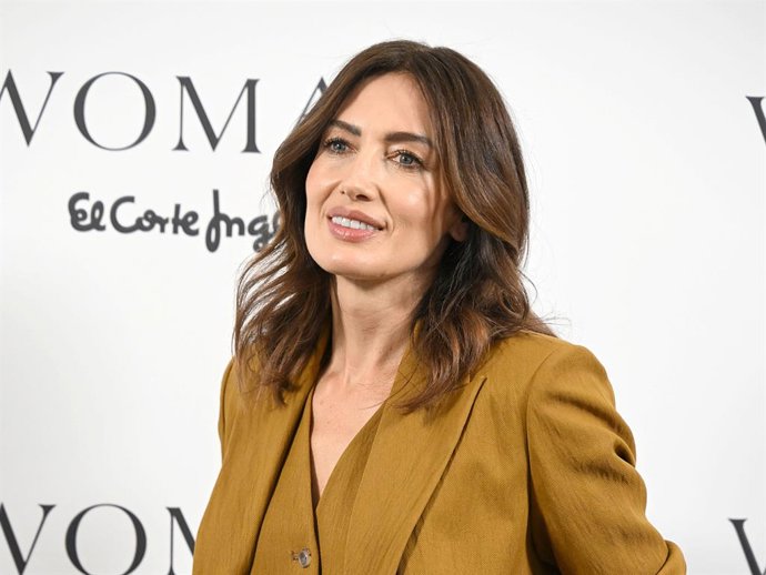 Nieves Álvarez posa durante la presentación de la colección primavera-verano 2026 de Woman El Corte Inglés, a 24 de febrero de 2026, en Madrid (España).