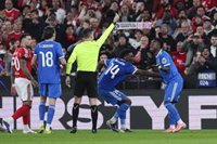 Vinícius, Tchouaméni y Carreras, apercibidos en el Real Madrid ante el Benfica en Champions
