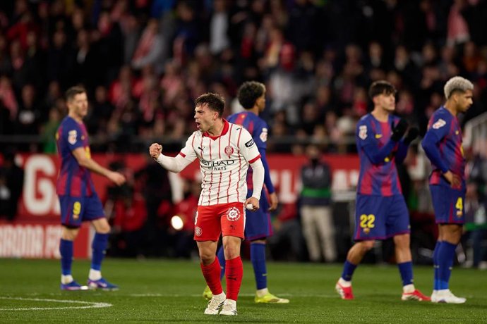 Fran Beltrán celebra el gol de la victoria del Girona FC ante el FC Barcelona