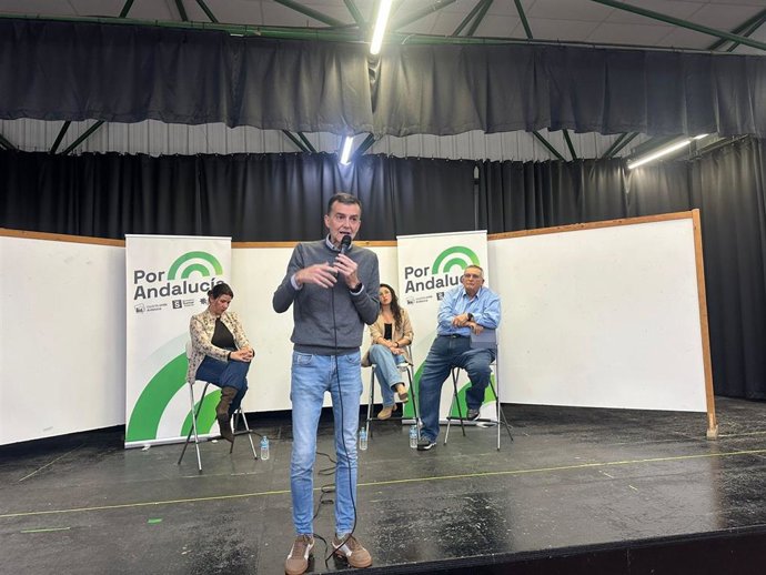 El candidato a la Presidencia de la Junta de Andalucía por la coalición Por Andalucía, Antonio Maíllo, en un acto en Huelva capital.