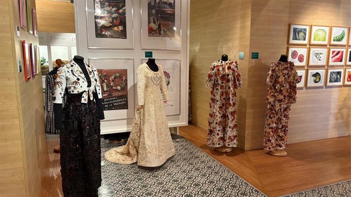 Dieciséis trajes se han presentado al V Concurso de la Pasarela 'Ciudad de la Verdura'