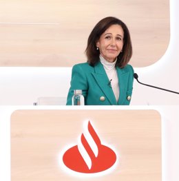 Archivo - La presidenta del Banco Santander, Ana Botín, durante la presentación de los resultados de Banco Santander en su ejercicio de 2024, a 5 de febrero de 2025, en Boadilla del Monte, Madrid (España).