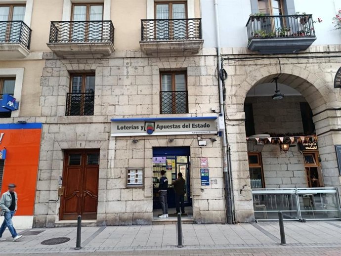 Administración de Lotería Número 11 de Santander, en la calle Hernán Cortes