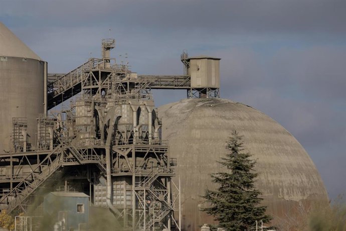 Archivo - Vista de una fábrica