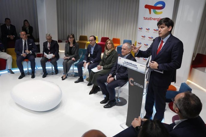 El consejero de Ciencia, Industria y Empleo, Borja Sánchez, participa en el encuentro informativo 'La electrificación, una oportunidad para la industria', organizado por Europa Press y patrocinado por TotalEnergies.