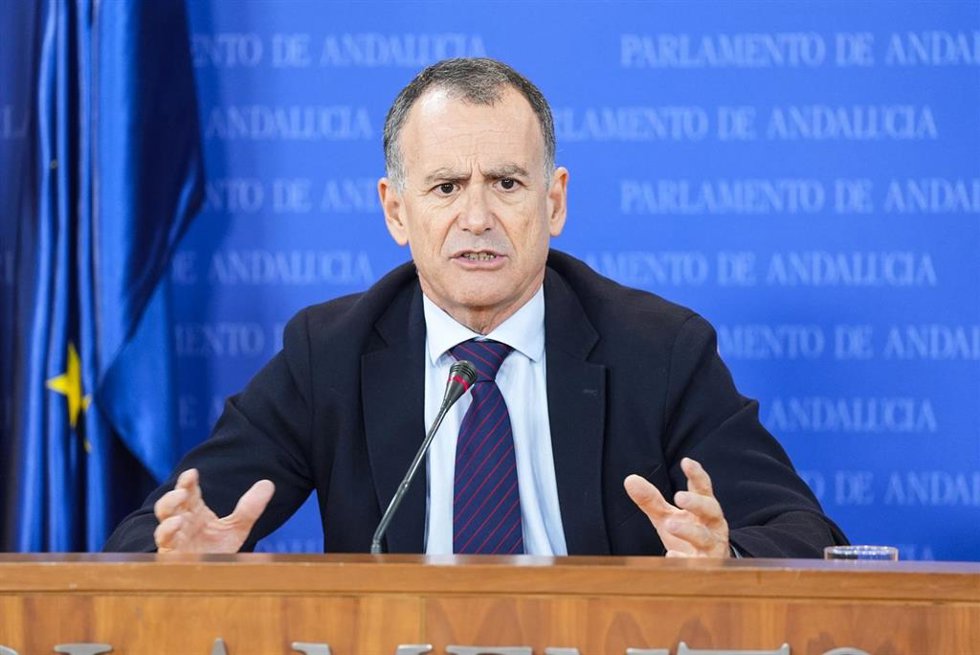 Archivo - El portavoz adjunto del Grupo Parlamentario Popular, Pablo Venzal