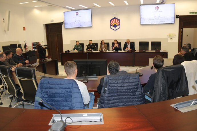 Acto de inauguración del curso dirigido al personal de seguridad de la Universidad de Córdoba sobre normativas y protocolos de igualdad y el procedimiento de actuación frente al acoso sexual.