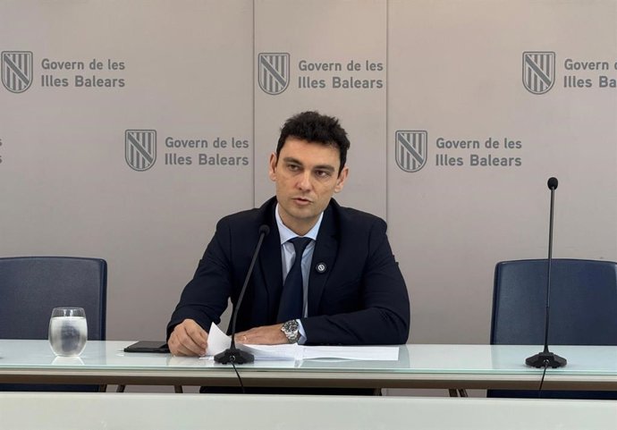 Archivo - El director general de Inmigración y Cooperación al Desarrollo, Manuel Pavón.