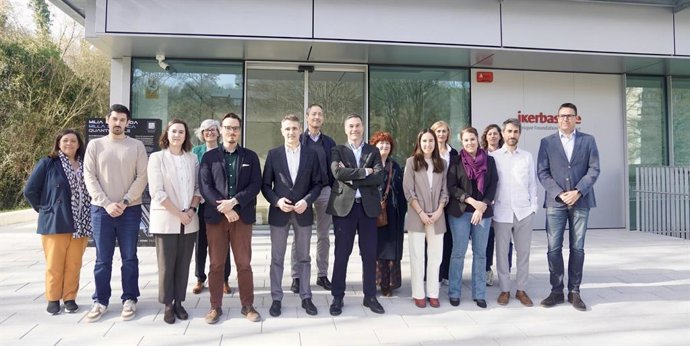 Lan topaketaren parte hartzaileak