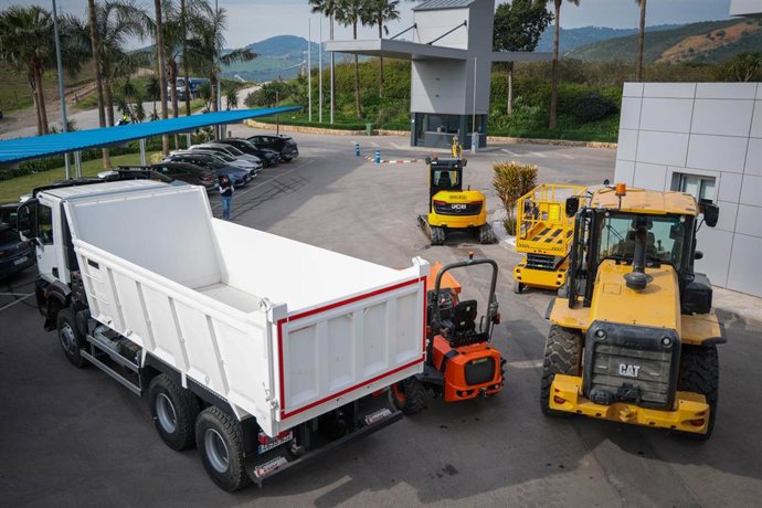 La Mancomunidad presenta nueva maquinaria para optimizar el Complejo Ambiental Costa del Sol.