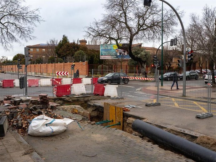 Obras de ampliación de la red de calor en la zona de la universidad en Valladolid.