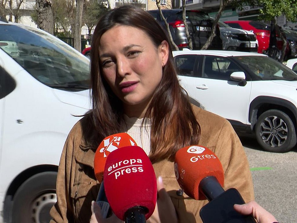 Elisa Mouliaá