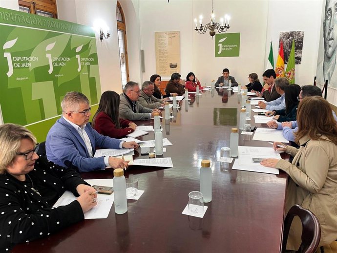 Reunión de la junta asesora del Consejo de Alcaldes y Alcaldesas de la provincia de Jaén.