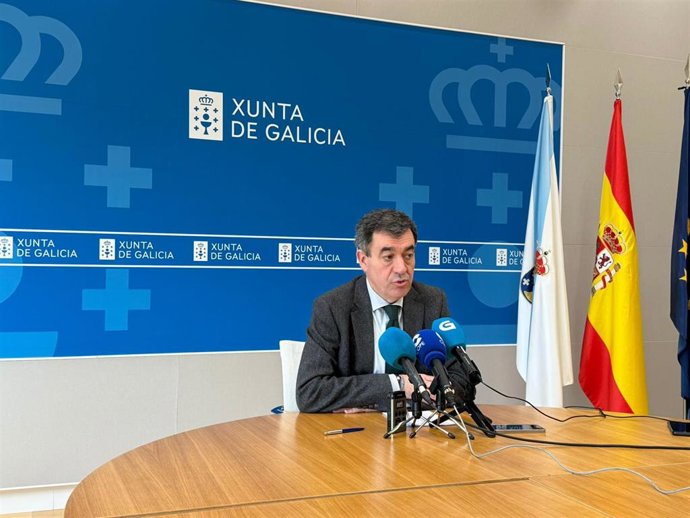 El conselleiro de Educación, Román Rodríguez.