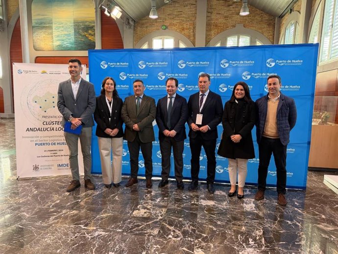 Presentación del Clúster empresarial Andalucía Logistics en las Cocheras del Puerto de Huelva.