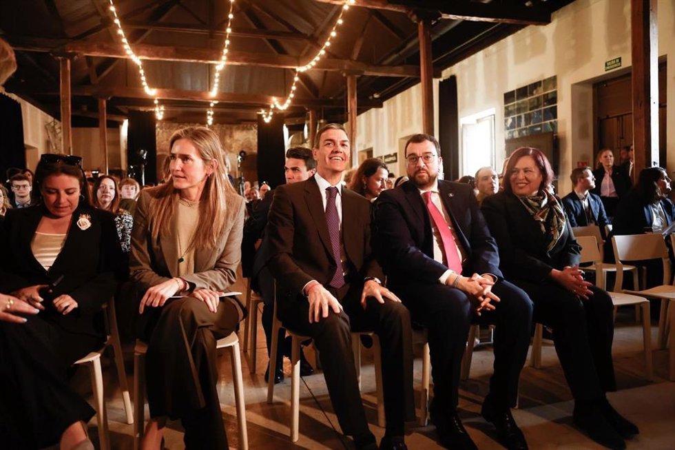 Pedro Sánchez presenta en Piloña la II Estrategia para la Equidad Territorial y el Reto Demográfico .
