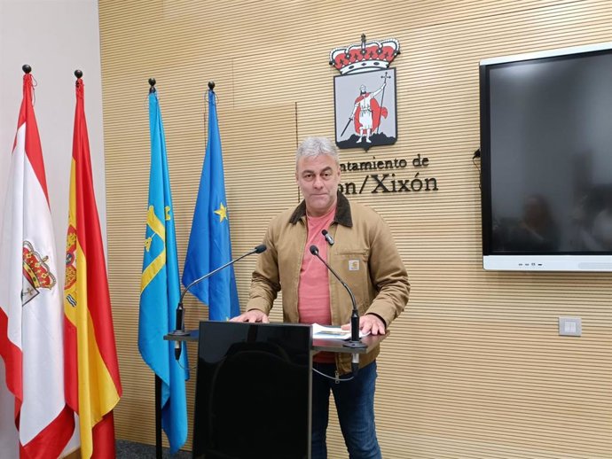 El concejal del Grupo Municipal Socialista del Ayuntamiento de Gijón Ramón Tuero.
