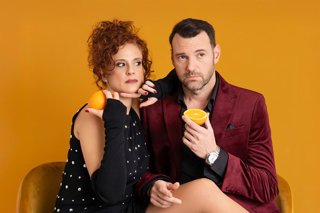 'Pareja Abierta' Se Estrena En El Teatre Talía