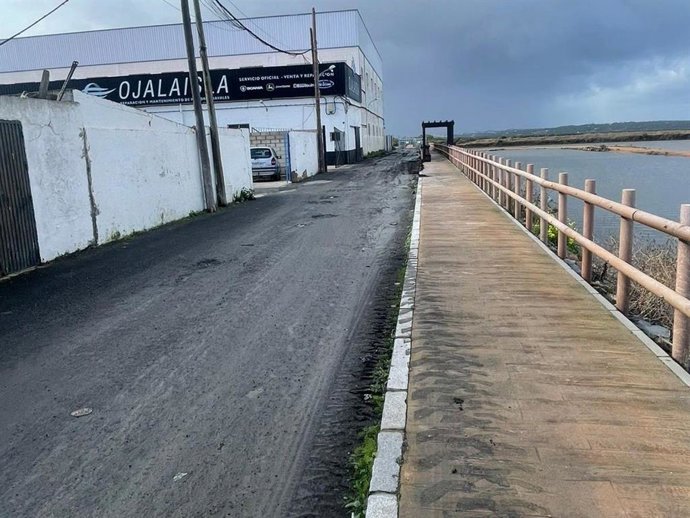 Arreglo de desperfectos ocasionados por los temporales en Isla Cristina (Huelva).