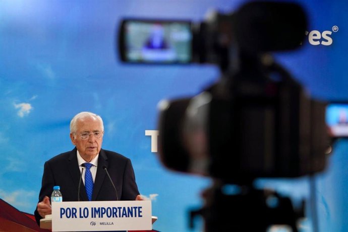 El presidente de la Ciudad Autónoma de Melilla, Juan José Imbroda (PP), durante una rueda de prensa.