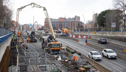 Las tierras de la excavación de A-5 se convertirán en tres colinas artificiales con skate park, un mirador y merenderos