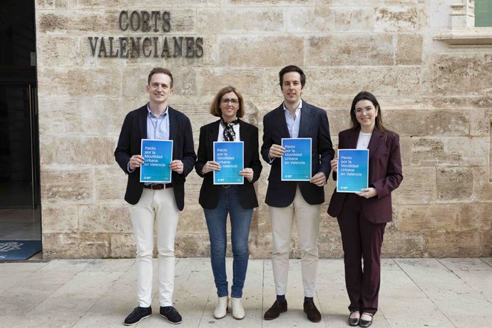 Miembros de la Alianza en Les Corts