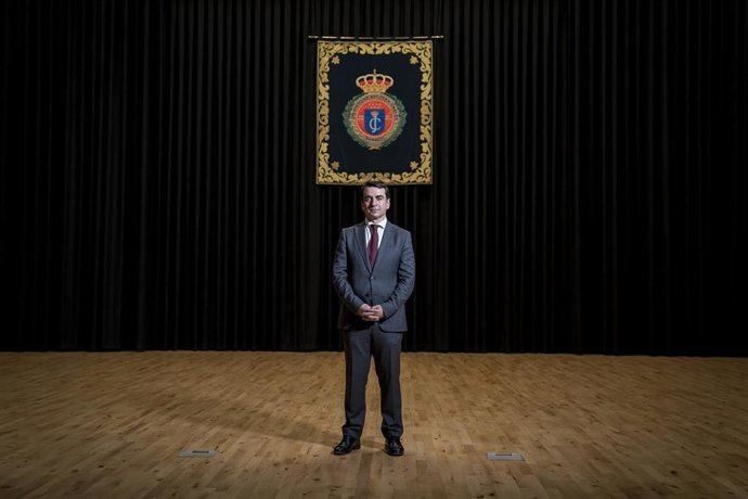 Archivo - El rector de la Universidad Rey Juan Carlos (URJC), Abraham Duarte, durante una entrevista para Europa Press, en el Rectorado de la URJC, a 1 de julio de 2025, en Madrid (España). Duarte es graduado en Ciencias Físicas con especialidad en Electr