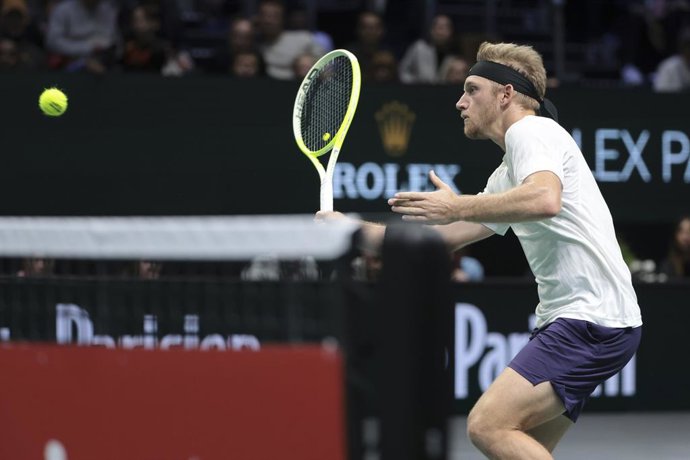 Archivo - Alejandro Davidovich Fokina of Spain during day 4 of the Rolex Paris Masters 2025, ATP Masters 1000 tennis tournament on October 30, 2025 at Paris La Defense Arena in Nanterre near Paris, France - Photo Jean Catuffe / DPPI