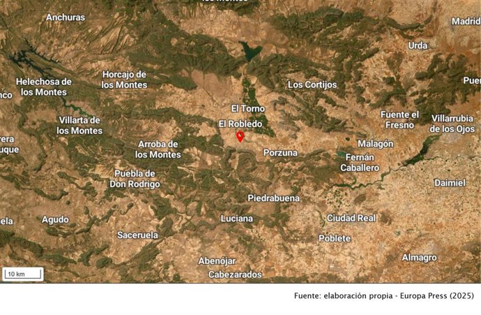 Muere un motorista tras salirse de la vía y caer por un barranco en El Robledo