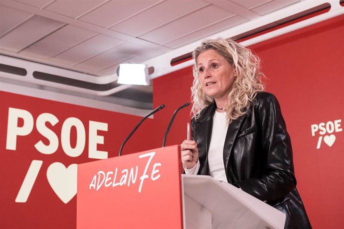 Archivo - La portavoz de la CEF del PSOE, Montse Mínguez, durante una rueda de prensa tras la reunión de la Comisión Ejecutiva Federal, en la sede del PSOE, a 22 de diciembre de 2025, en Madrid (España). La Comitiva Ejecutiva Federal del PSOE se ha reunid