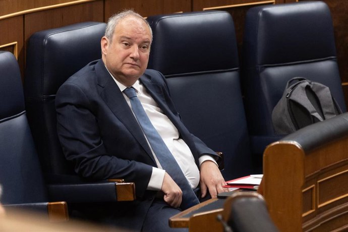 Archivo - El ministro de Industria, Jordi Hereu, durante una sesión de control al Gobierno, en el Congreso de los Diputados, a 26 de junio de 2024, en Madrid (España).  