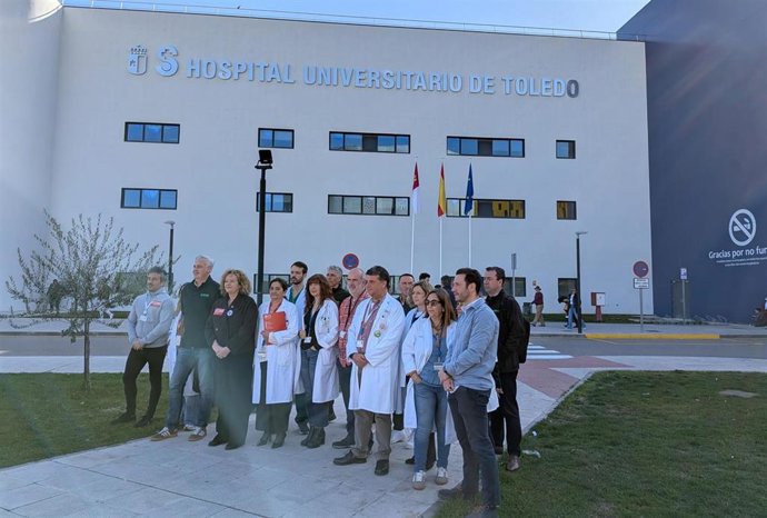 Sindicatos sanitarios a las puertas del Hospital Universitario de Toledo