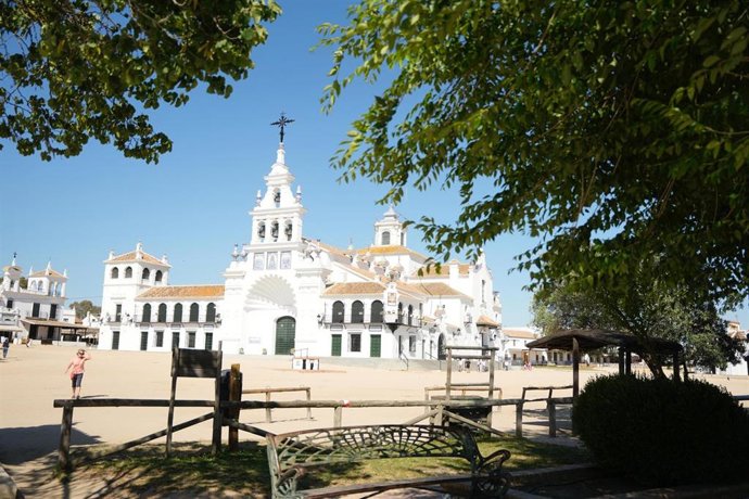 Archivo - Aldea de El Rocío, en Almonte (Huelva).