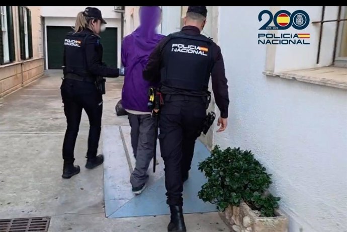 Detenido por hacer pintadas vandálicas en Maó