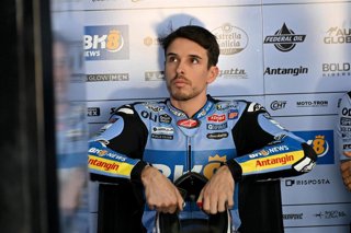 Alex Márquez en el box del Gresini Racing durante la pretemporada 2026