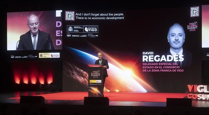 Archivo - El delegado especial del Estado en el Consorcio de la zona franca de Vigo, David Regades, participa en la Vigo Global Summit, a 12 de noviembre de 2025, en Vigo, Pontevedra, Galicia (España). 