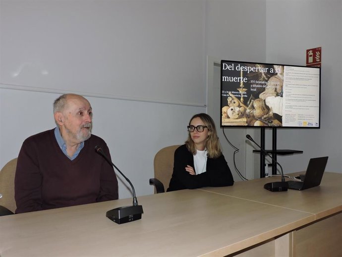 Una de las ponencias de las jornadas dedicadas a la muerte desde una perspectiva cultural y artísticas, impulsada por la UPO en la Casa de la Provincia.