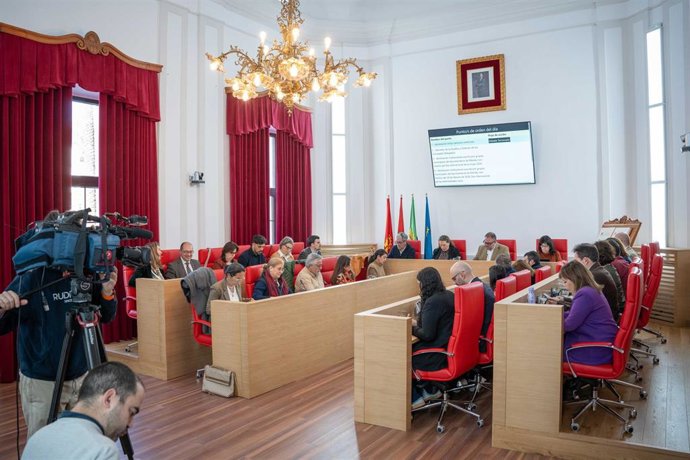 Pleno del Ayuntamiento de Mérida para la aprobación inicial de los presupuestos municipales para 2026