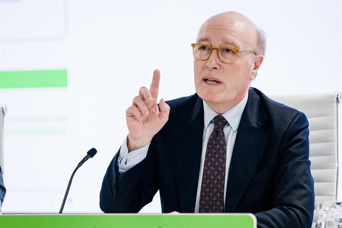 El vicepresidente ejecutivo de AENA, Javier Marín, durante la presentación a los medios de comunicación de la propuesta de Documento de Regulación Aeroportuaria (DORA) correspondiente al período 2027-2031