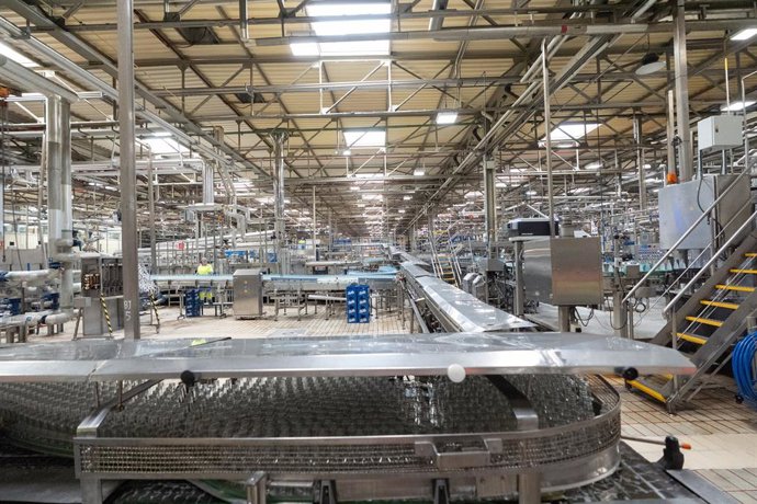 Archivo - La planta de begudes de PepsiCo