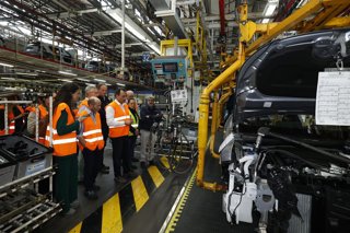 Archivo - Antonio Filosa, CEO de Stellantis, en la planta de Stellantis Vigo.