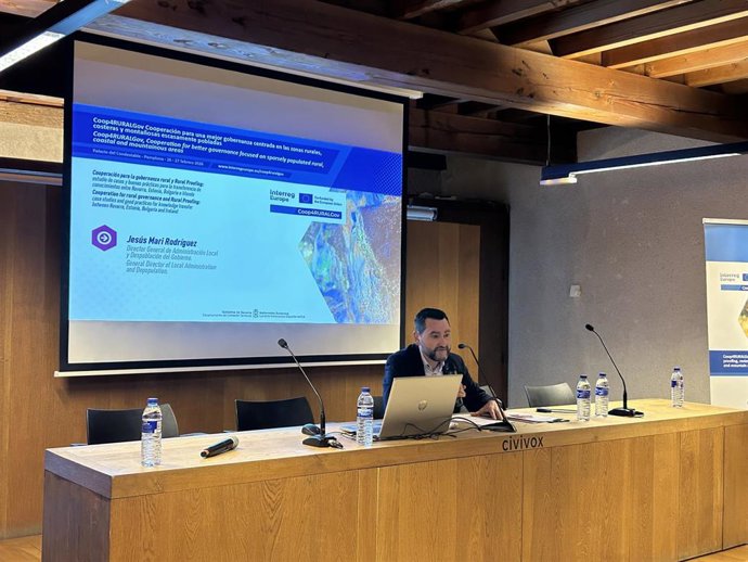 El director general de Administración Local y Despoblación, Jesús María Rodríguez, durante la jornada.